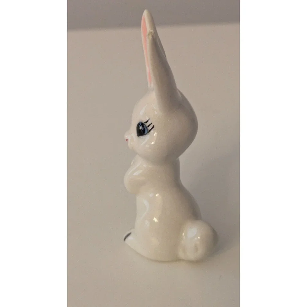White Ceramic Anthropomorphic Easter Bunny‎ Rabbit 3 1/2